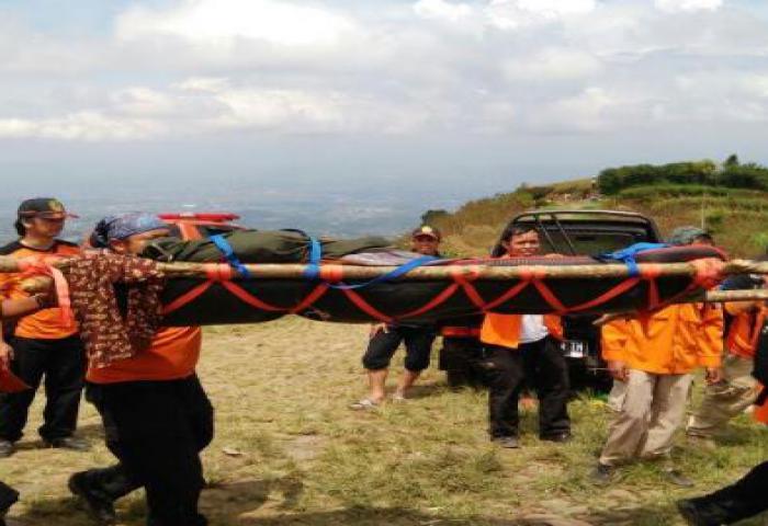 Basarnas Evakuasi 2 Jenazah Pendaki Gunung Mekongga